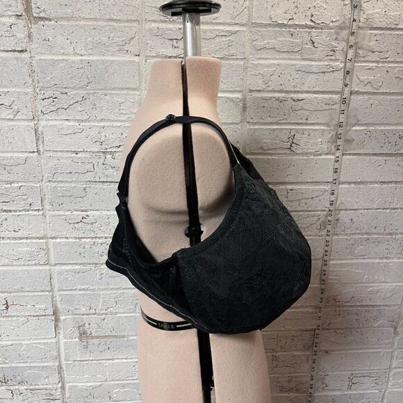Cacique Lightly Lined Full Coverage Totally Lace Bra, size 42F - Picture 6 of 16
